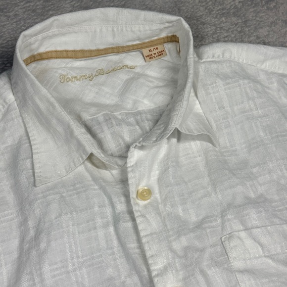 Tommy Bahama Other - Tommy Bahama Button Up Shirt Mens XL White 100% Linen Short Sleeve Plaid Camp